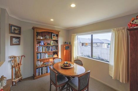 Photo of property in 9 Lowburn Avenue, Waipu, 0510