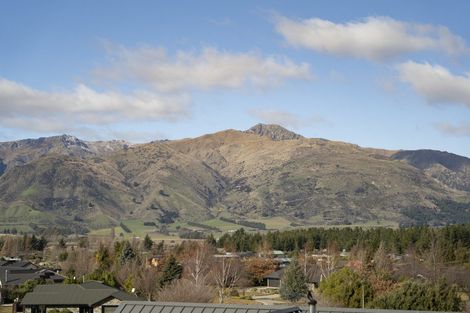 Photo of property in 8 Mary Lane, Lake Hawea, Wanaka, 9382