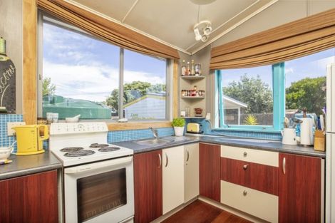 Photo of property in 47 Blue Pacific Parade, Riversdale Beach, Masterton, 5872