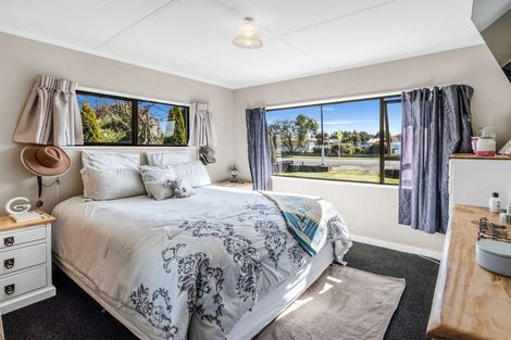 Photo of property in 1 Mathew Street, Dannevirke, 4930