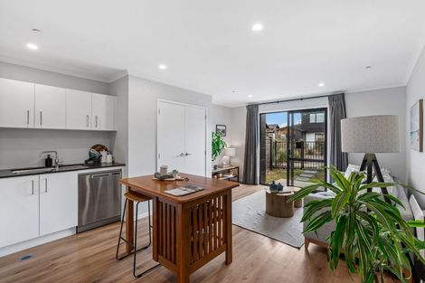 Photo of property in 6 Whakato Avenue, Kumeu, 0810