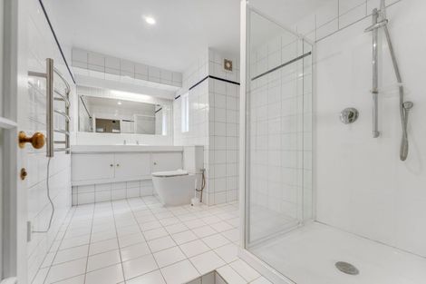 Photo of property in 29 Queens Parade, Devonport, Auckland, 0624