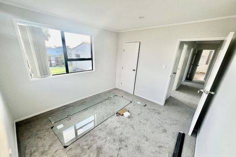 Photo of property in 27 Dissmeyer Drive, Clover Park, Auckland, 2019
