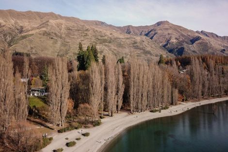 Photo of property in 10 Tapley Paddock, Wanaka, 9305