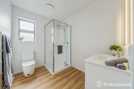 Photo of property in 9b Seddon Street, Waikanae, 5036