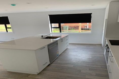 Photo of property in 37d Tawhiri Road, One Tree Hill, Auckland, 1061