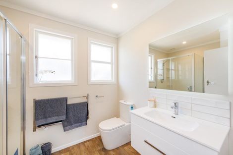 Photo of property in 11 Benmore Avenue, Cloverlea, Palmerston North, 4412