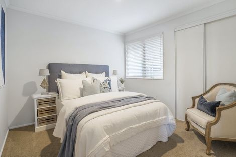 Photo of property in 113 Tauranga Place, Orewa, 0931