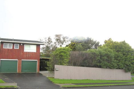 Photo of property in 2 Haseler Crescent, Howick, Auckland, 2014
