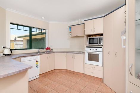 Photo of property in 2 Nautilus Drive, Papamoa Beach, Papamoa, 3118