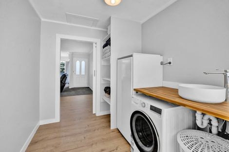 Photo of property in 10 Seymour Street, Waitara, 4320