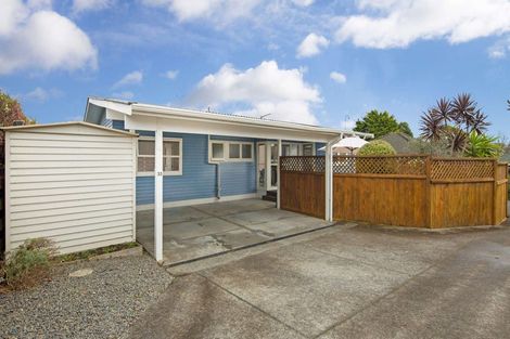 Photo of property in 33 Minaret Drive, Bucklands Beach, Auckland, 2014
