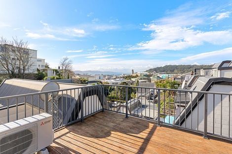 Photo of property in Sherwood Mews, 28n Bidwill Street, Mount Cook, Wellington, 6021