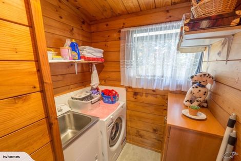 Photo of property in 20 Hedge Row, Sunnyhills, Auckland, 2010