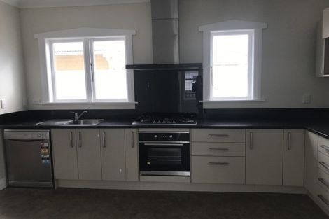 Photo of property in 69 Rotherham Terrace, Miramar, Wellington, 6022