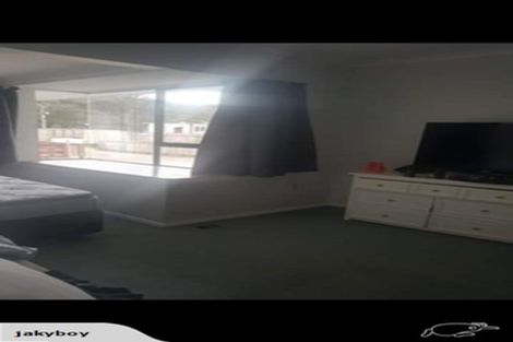 Photo of property in 127 Upper Fitzherbert Road, Wainuiomata, 5373