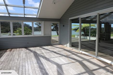 Photo of property in 107 Riverland Road, Kumeu, 0892