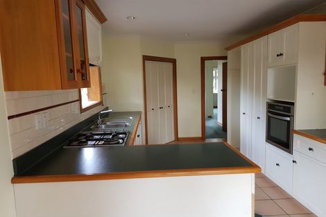 Photo of property in 28 Pinehurst Crescent, Russley, Christchurch, 8042