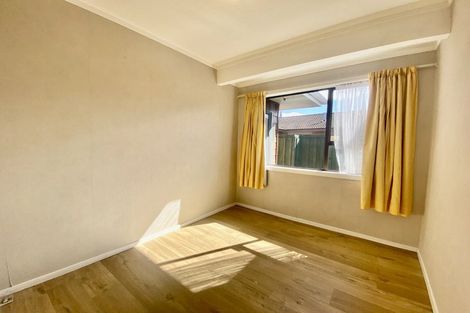 Photo of property in 1/38 Takapu Street, Henderson, Auckland, 0612