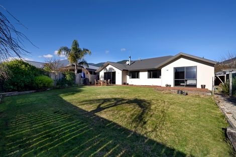 Photo of property in 35 Covent Drive, Stoke, Nelson, 7011