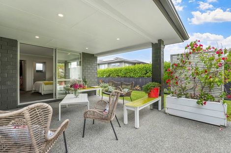 Photo of property in 3 Boocock Crescent, Orewa, 0931