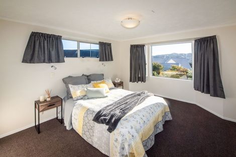 Photo of property in 5 Montserrat Place, Grenada Village, Wellington, 6037