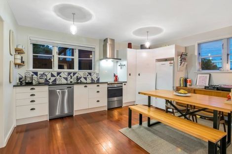 Photo of property in 3 Cadman Avenue, Waterview, Auckland, 1026