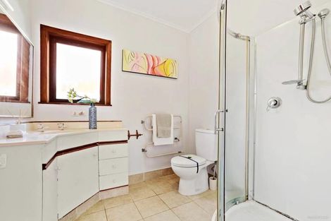 Photo of property in 505 East Coast Road, Murrays Bay, Auckland, 0630