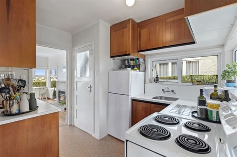 Photo of property in 1/30 Ngataringa Road, Devonport, Auckland, 0624