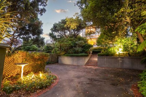 Photo of property in 42 Central Terrace, Kelburn, Wellington, 6012