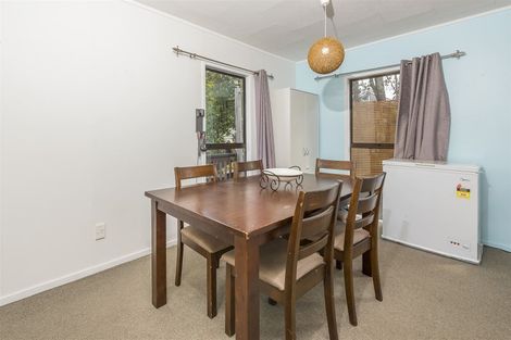 Photo of property in 3/23 Luckens Road, West Harbour, Auckland, 0618