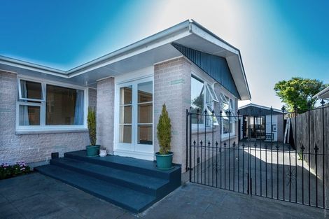 Photo of property in 158 Pacific Road, North New Brighton, Christchurch, 8083