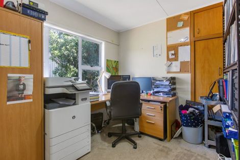 Photo of property in 14 Rospeath Crescent, Spotswood, New Plymouth, 4310