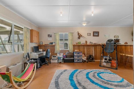 Photo of property in 7 Griffin Road, Maungaturoto, 0520