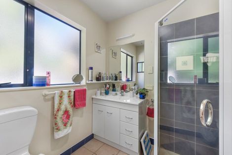 Photo of property in 58 York Street, Picton, 7220