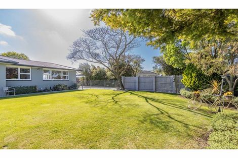 Photo of property in 75 Kowhai Avenue, Rangiora, 7400