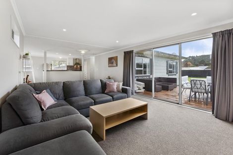 Photo of property in 41b Larchmont Grove, Totara Park, Upper Hutt, 5018