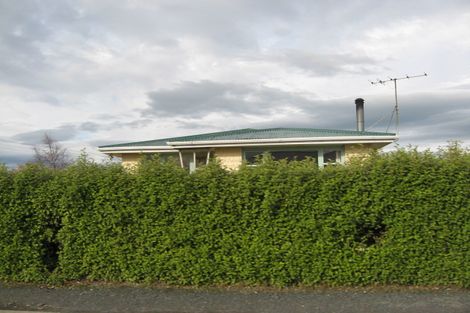 Photo of property in 8 Athol Place, Balclutha, 9230
