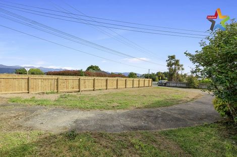 Photo of property in 137 Weraroa Road, Levin, 5510