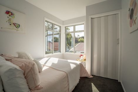 Photo of property in 319 Main Road, Tawa, Wellington, 5028