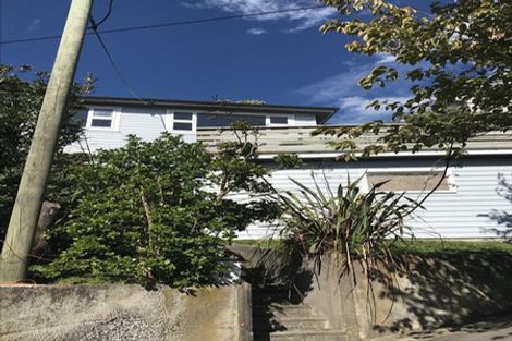 Photo of property in 82 Tannadyce Street, Strathmore Park, Wellington, 6022