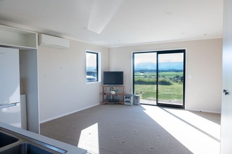 Photo of property in 392 Black Rock Road, Te Ore Ore, Masterton, 5886