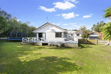 Photo of property in 81 Santiago Crescent, Unsworth Heights, Auckland, 0632