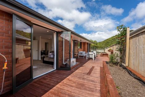 Photo of property in 17 Ormrod Grove, Riverstone Terraces, Upper Hutt, 5018