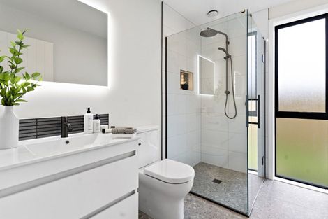 Photo of property in 6 Kakariki Crescent, Carterton, 5713