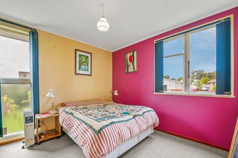 Photo of property in 74 Cranmere Crescent, Mangere East, Auckland, 2024
