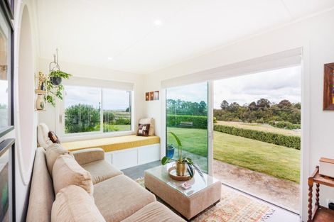 Photo of property in 165 Albert Road, Tokomaru, Palmerston North, 4474