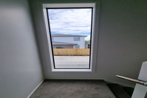 Photo of property in 64e Buscomb Avenue, Henderson, Auckland, 0610