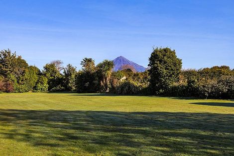 Photo of property in 9 Montjoy Street, Stratford, 4332