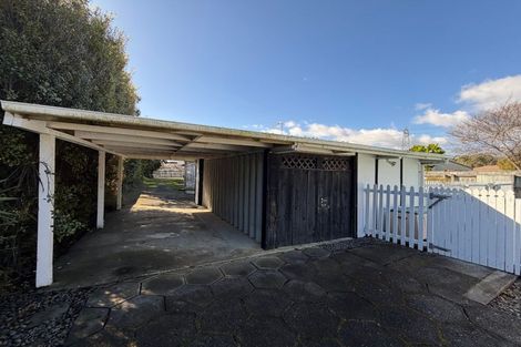 Photo of property in 318 Te Moana Road, Waikanae, 5036
